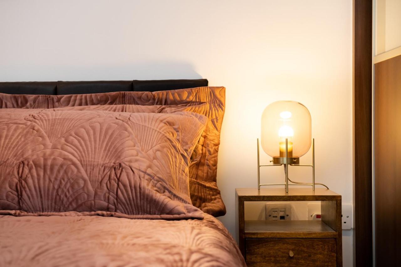 London Nino Apartments Екстер'єр фото