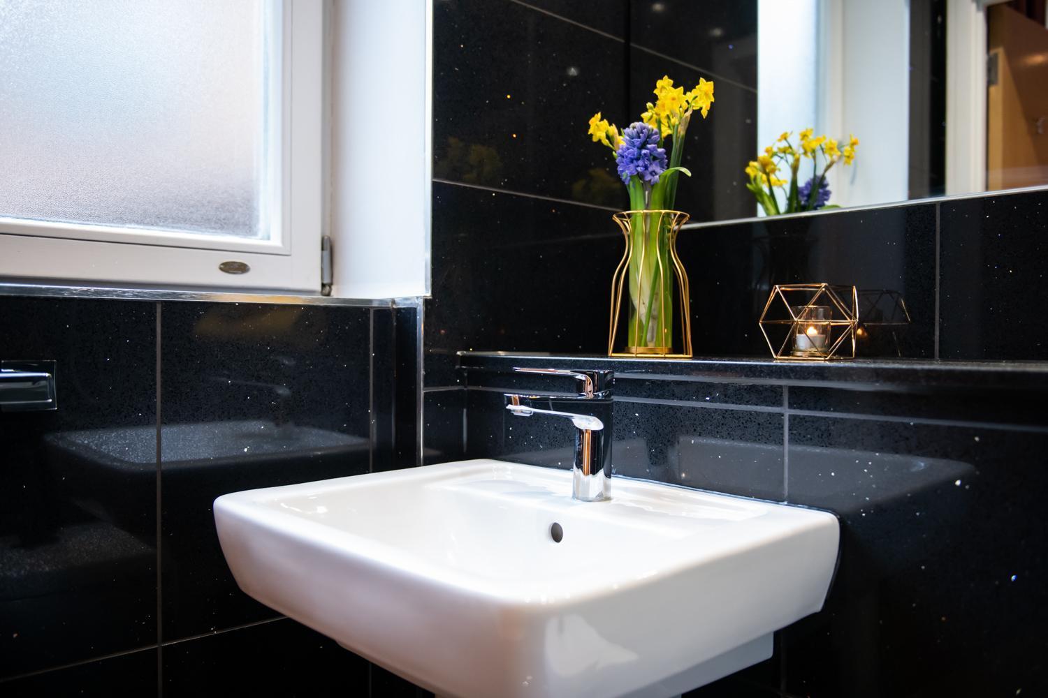 London Nino Apartments Екстер'єр фото